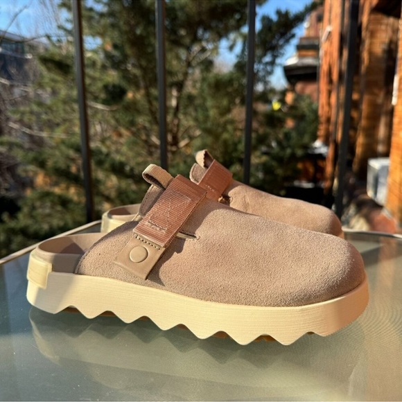 Sorel Viibe Clog Women’s Size 8 Taupe Honey Suede Slip On Platform Shoes - Picture 3 of 16